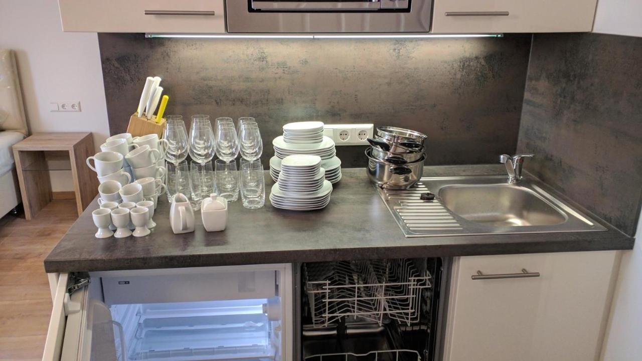 213 Prag, Studio Apartment, 27M2, 1-2 Personen كلاغنفورت المظهر الخارجي الصورة